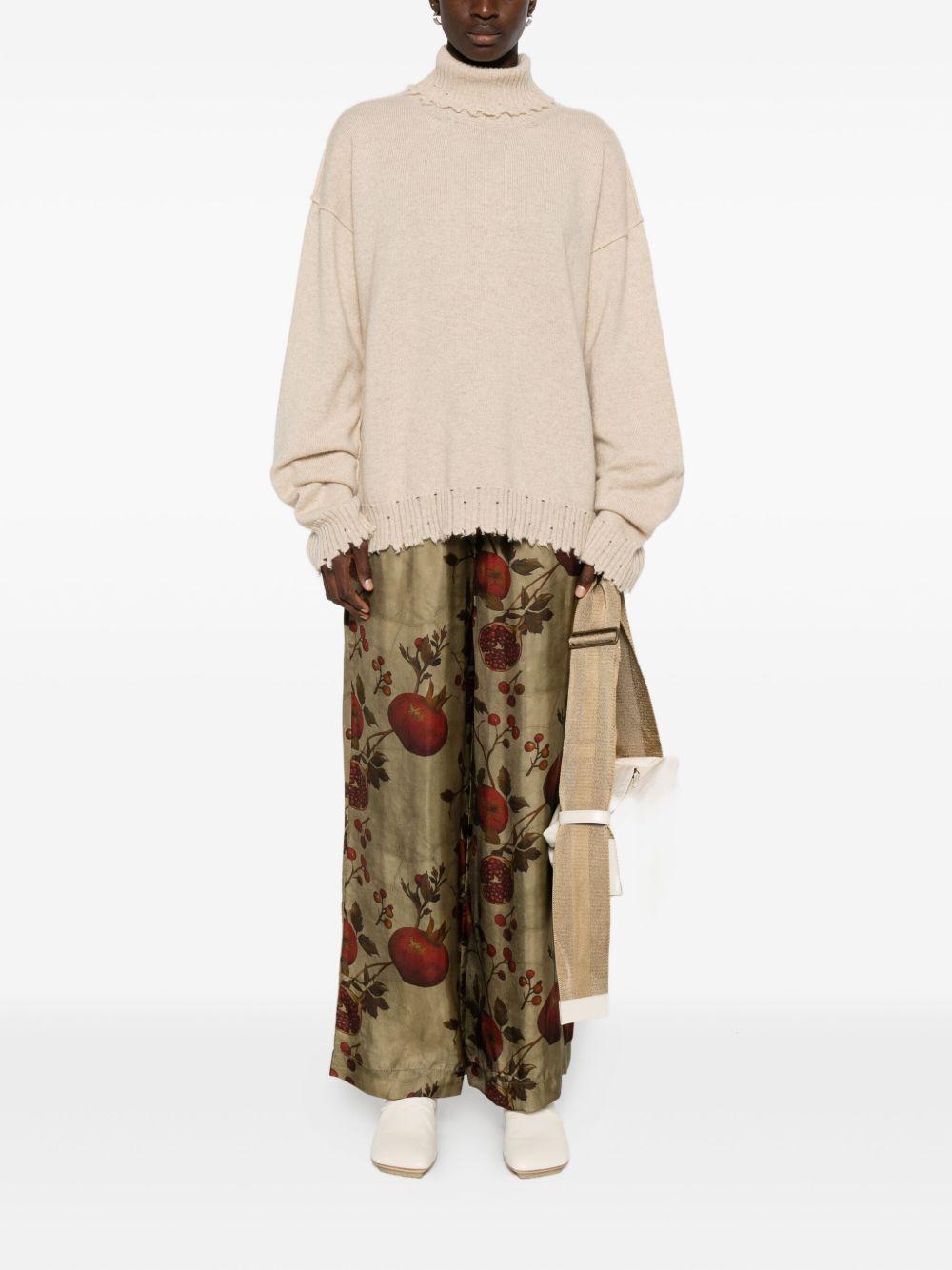 UMA WANG Maglione beige a collo alto in cashmere 