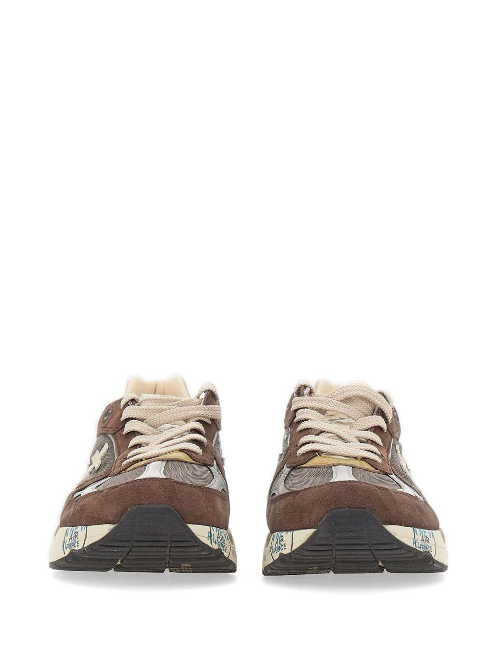 PREMIATA Sneakers Mase in camoscio marrone e suola bianca 