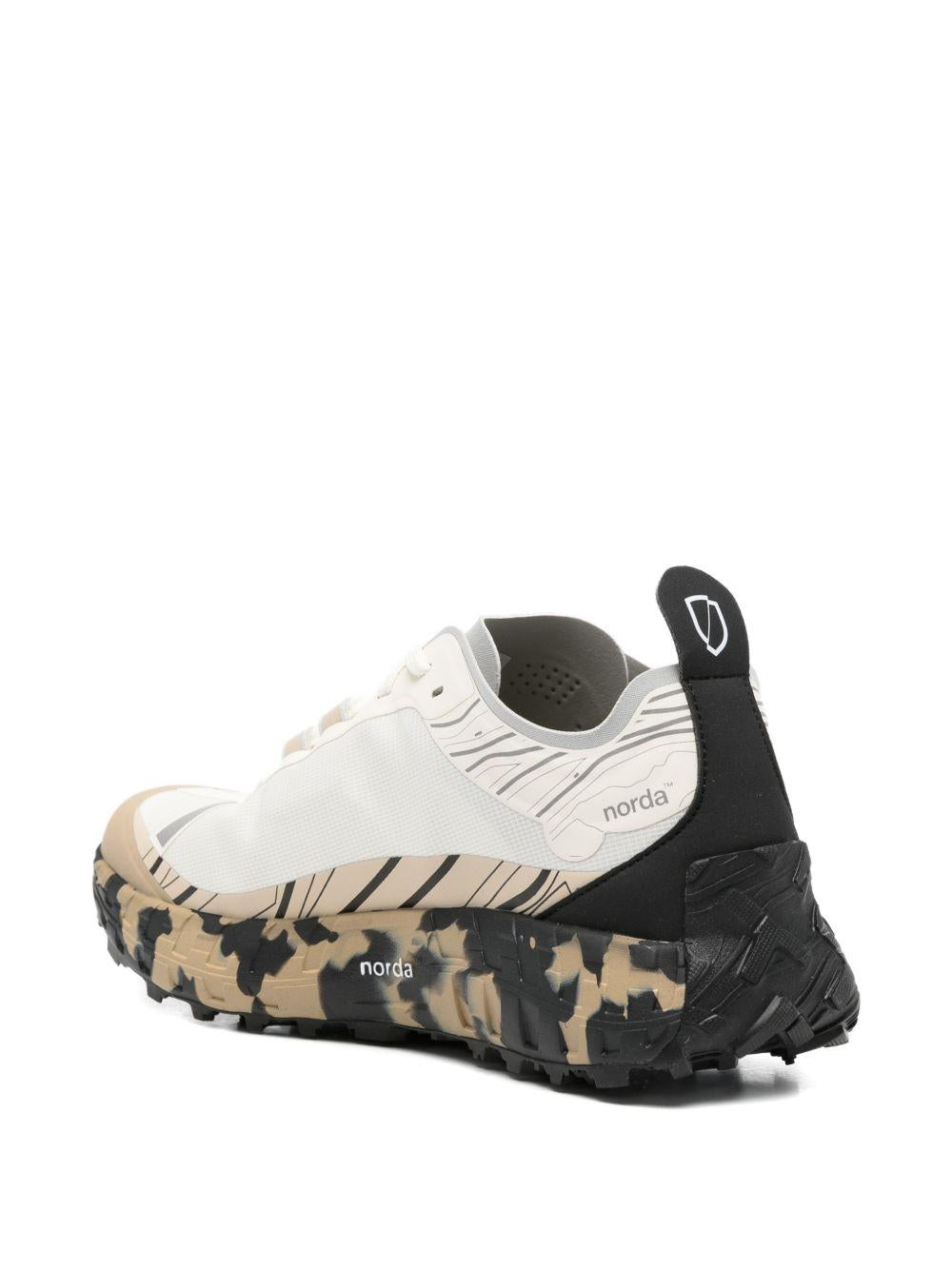 NORDA Sneakers Dyneema bianche con suola marrone 