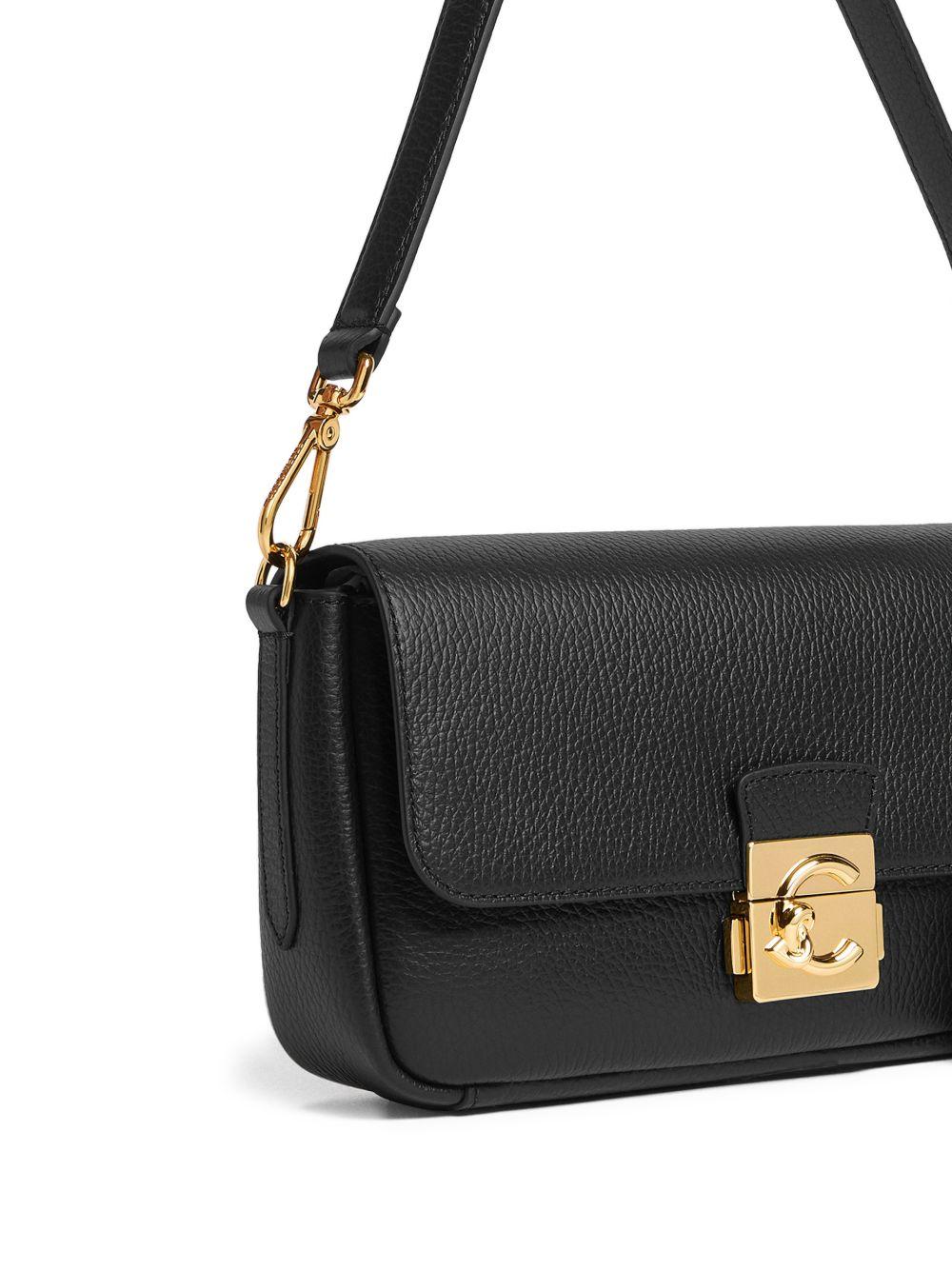 COCCINELLE Borsa a spalla in pelle nera con placca logo 