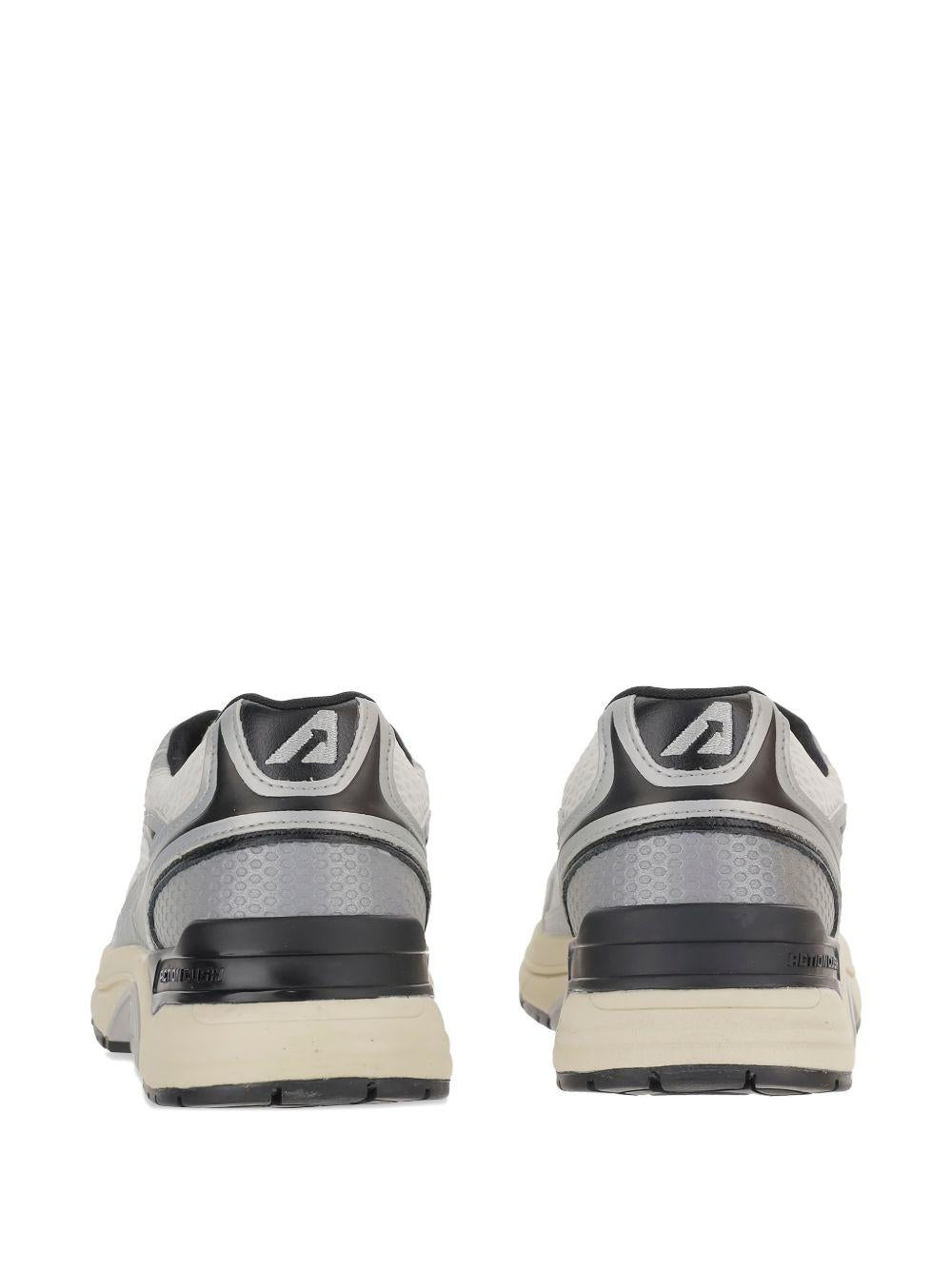 AUTRY Sneakers 'Hyperway' 