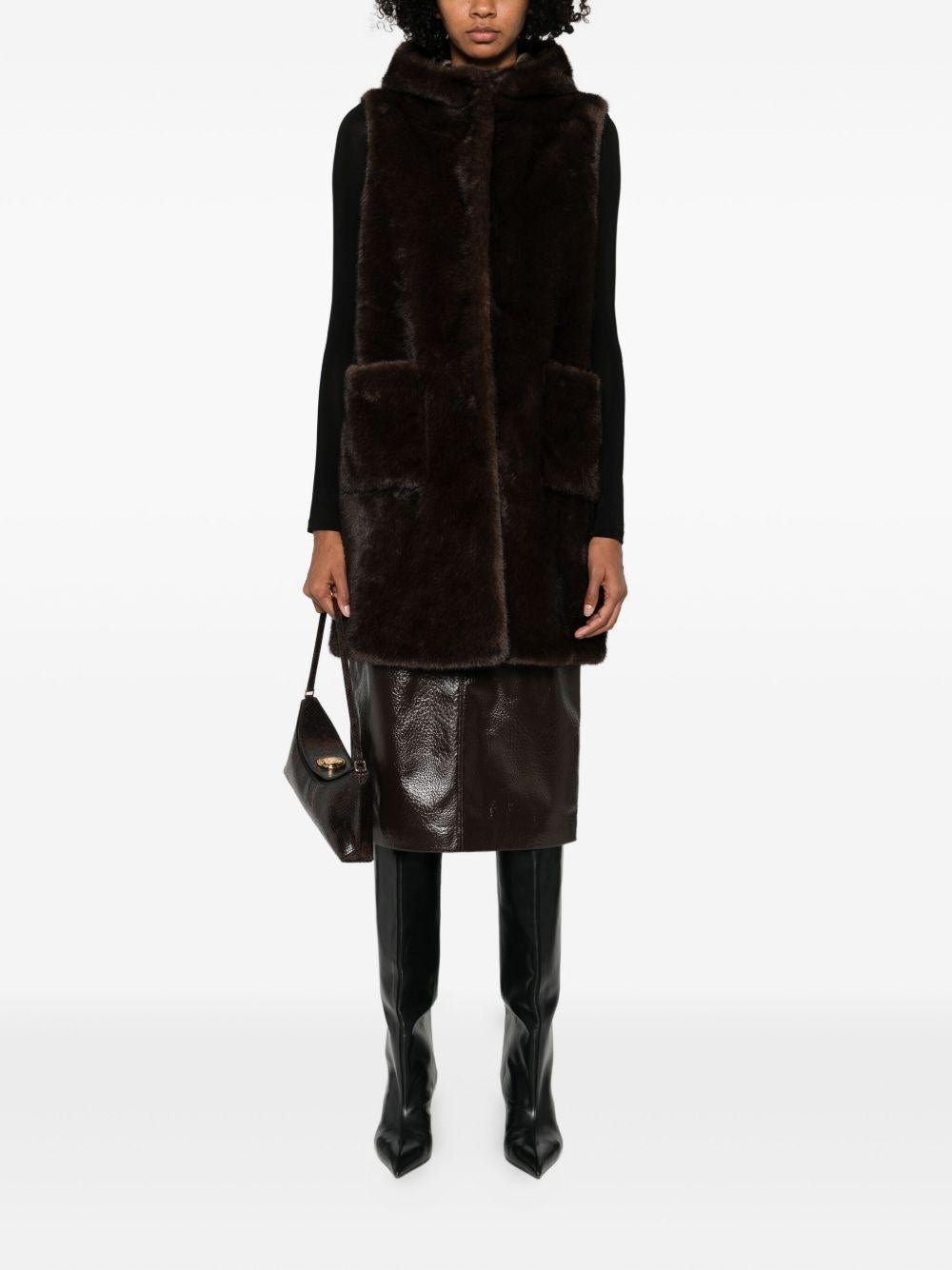 BETTA CORRADI Gilet con cappuccio in pelliccia 