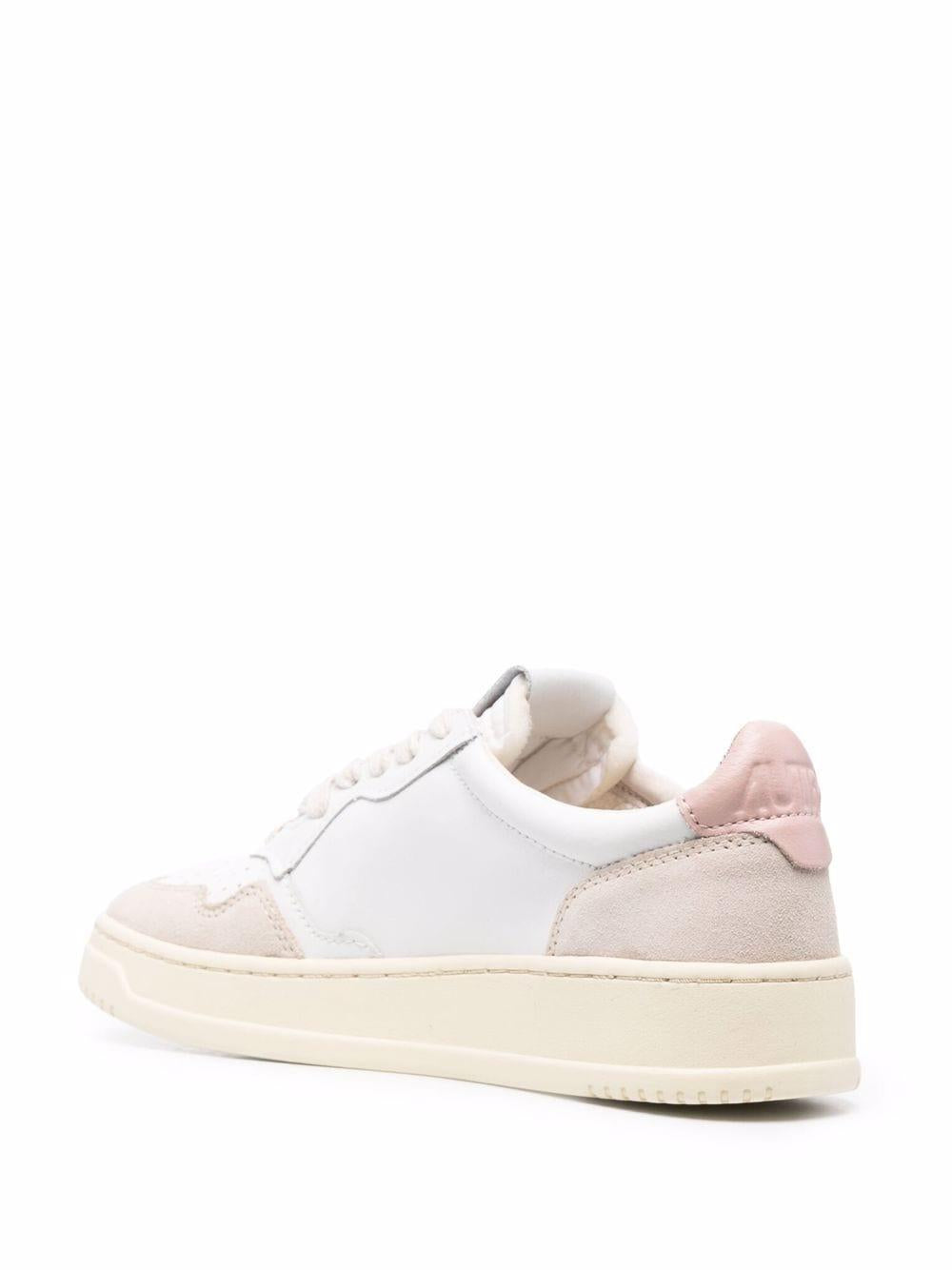 AUTRY Sneakers 'Medalist' in pelle di vitello bianca e rosa 