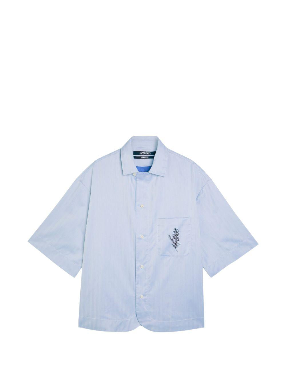 JACQUEMUS Camicia a maniche corte in cotone azzurro con ricamo 