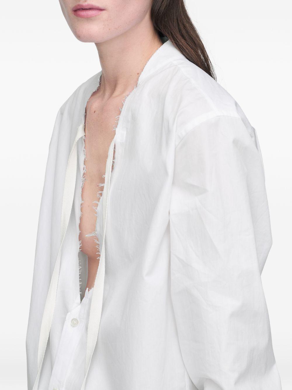 MAISON MARGIELA Camicia bianca con tagli cut e scollo a V 
