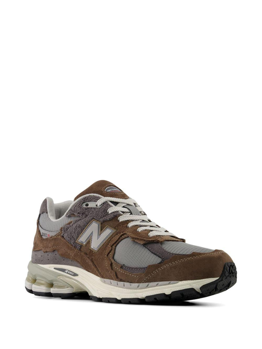 NEW BALANCE Sneakers 2002 marroni e grigie 