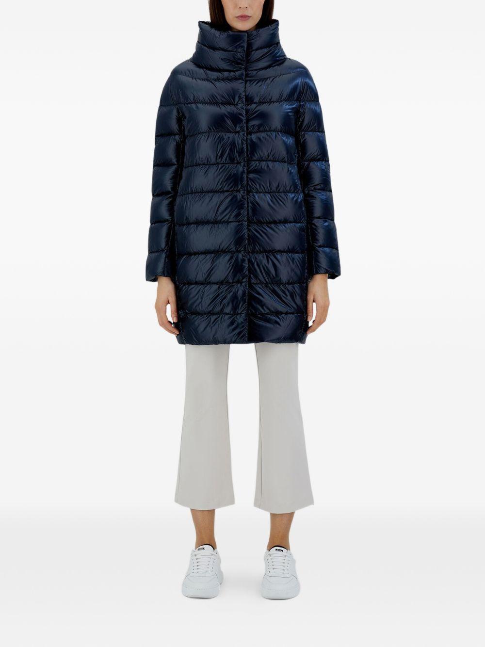 HERNO Piumino midi blu luminoso a collo alto 