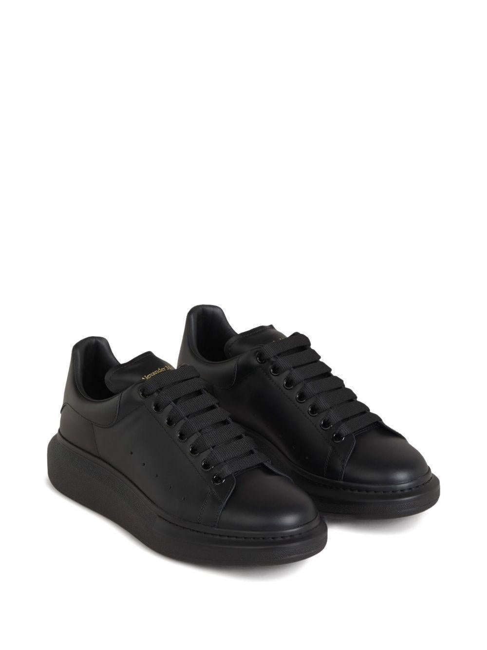 ALEXANDER McQUEEN Sneakers 'Oversize' in pelle nera 