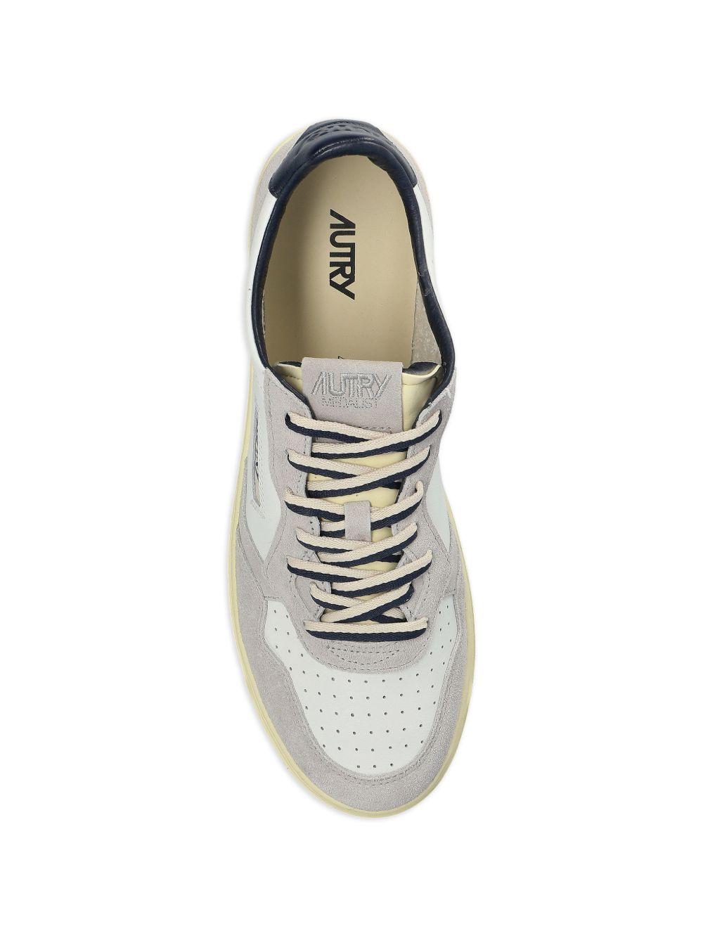 AUTRY Sneakers Medalist in pelle bianca e grigia 