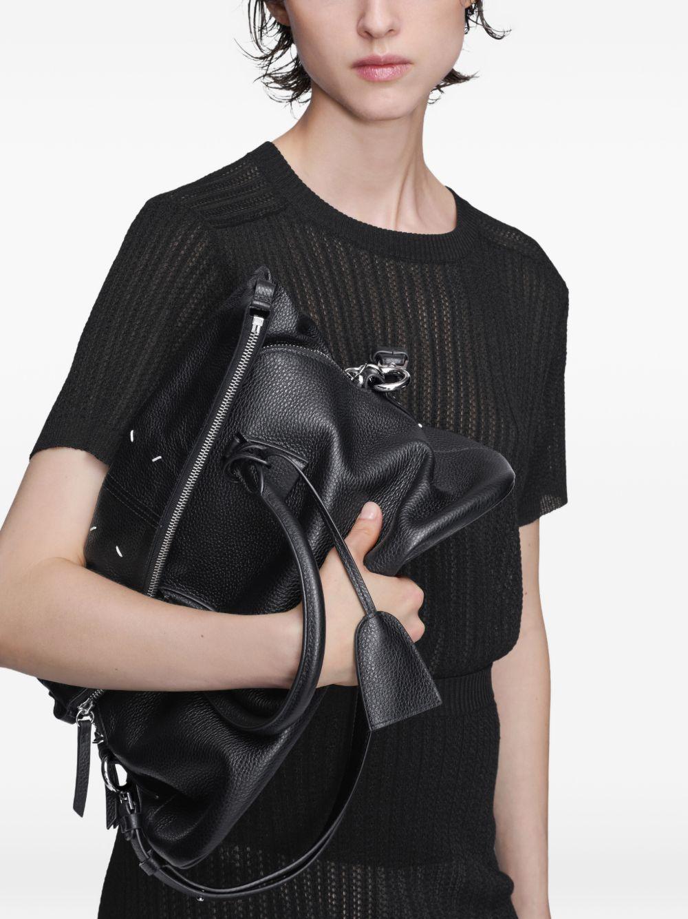 MAISON MARGIELA Borsa in pelle nera con tracolla a catena 