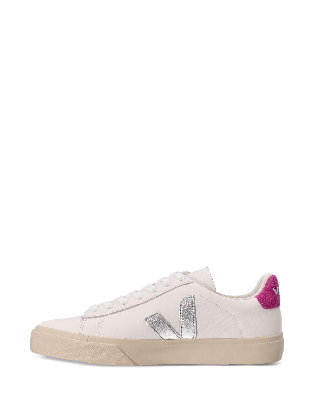 VEJA Sneakers con lacci bianche argento e fucsia 