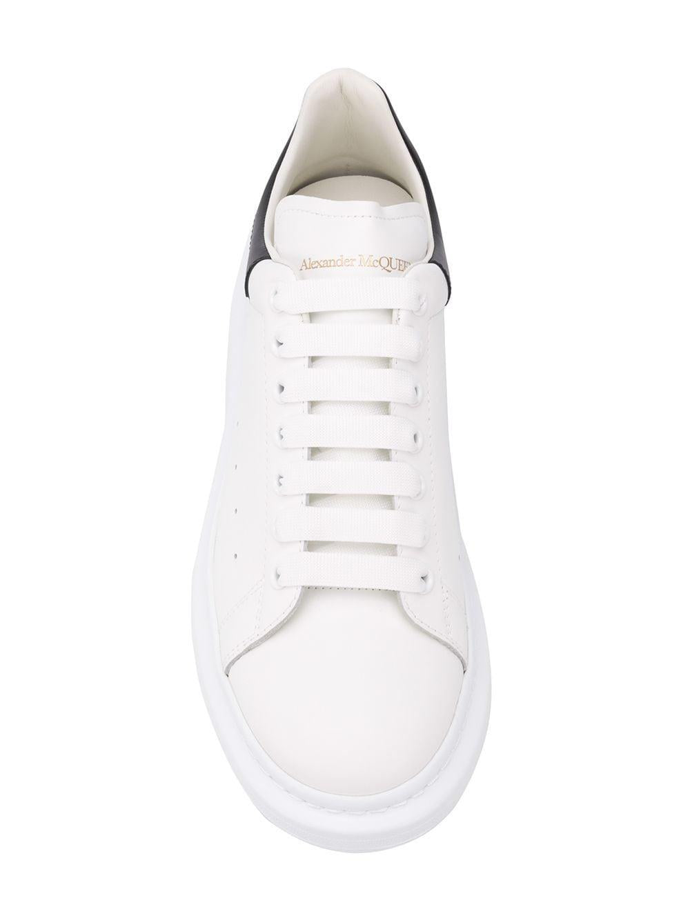 ALEXANDER McQUEEN Sneakers 'Oversize' in pelle bianca 