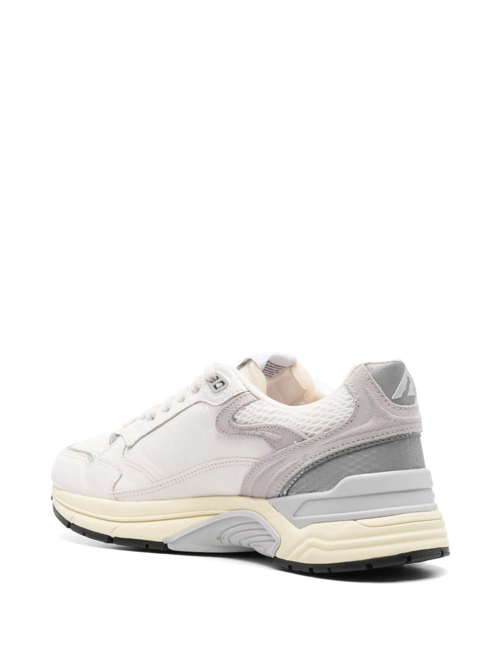 AUTRY Sneakers Medalist bianche e grigie con camoscio 