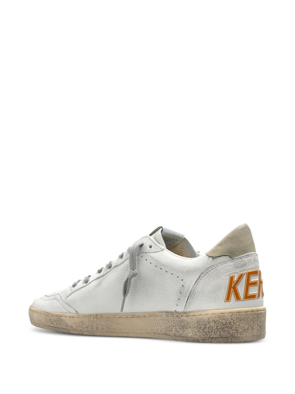 GOLDEN GOOSE Sneakers 'Ball Star' in pelle bianca con stella laterale in suede blu 