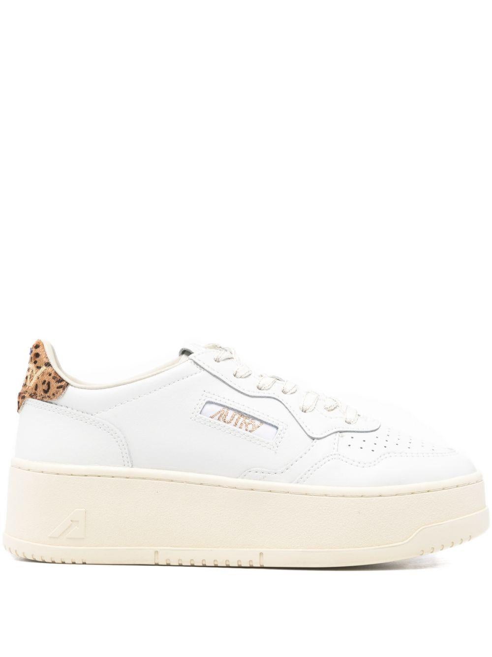 AUTRY Sneakers 'Medalist' Platform 