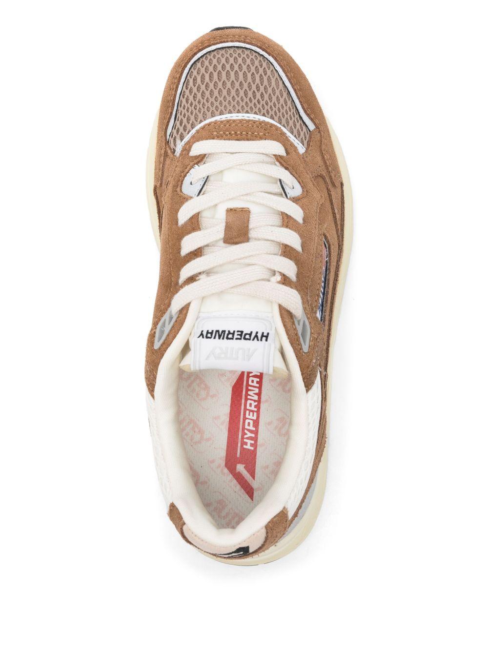 AUTRY Sneakers 'Hyperway' in pelle scamosciata 