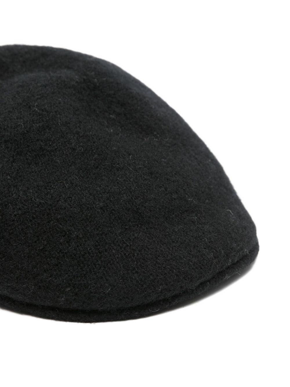 YERSE Berretto Garry in lana nera 