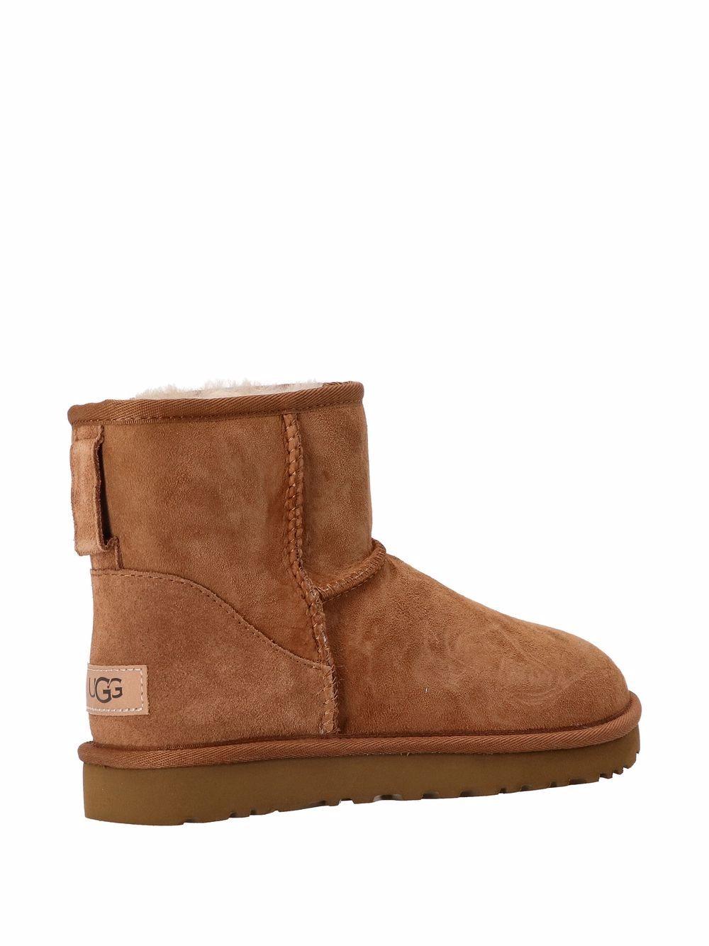 UGG Stivaletti 'Classic Mini II' marrone castagna 