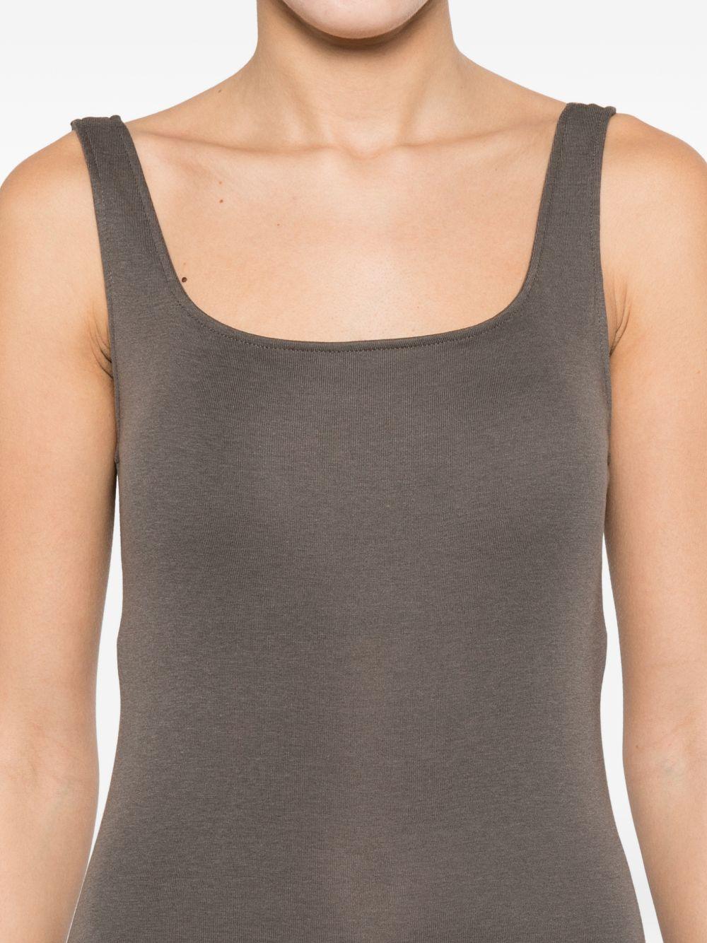 ELEH Abito lungo color fango con gonna a pieghe 