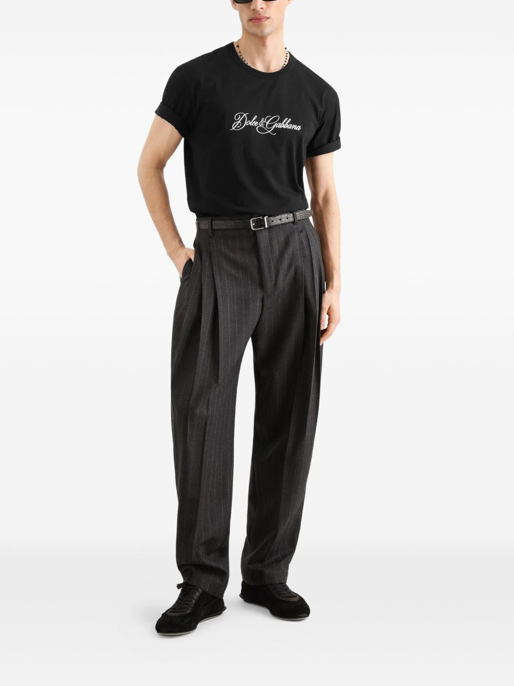 DOLCE e GABBANA T-shirt con logo ricamato in cotone nero 