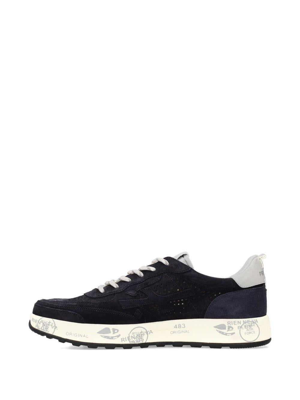 PREMIATA Sneakers Nous in camoscio nero con suola bianca 