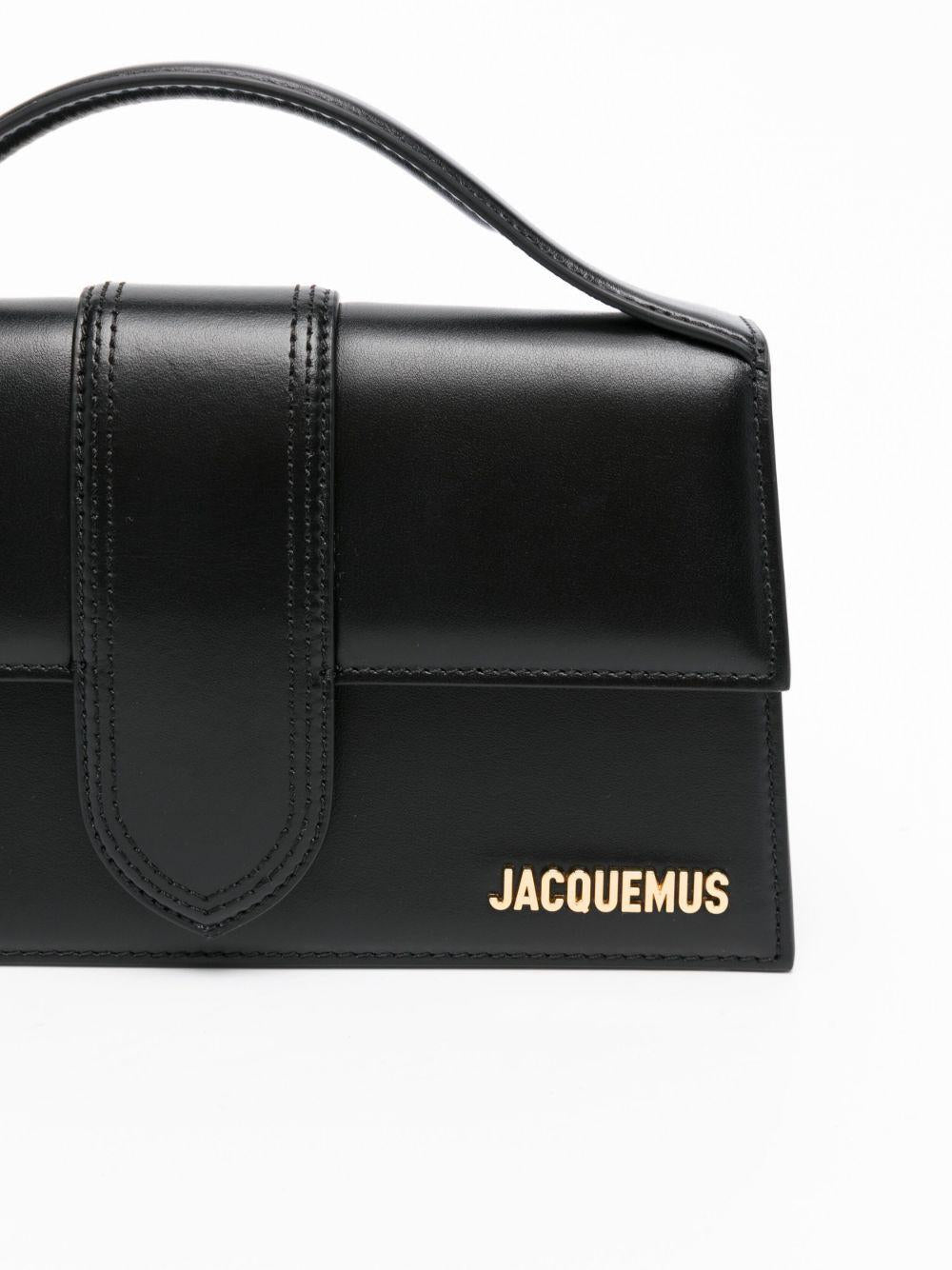 JACQUEMUS Borsa a spalla nera "Grande Bambino" con logo dorato 