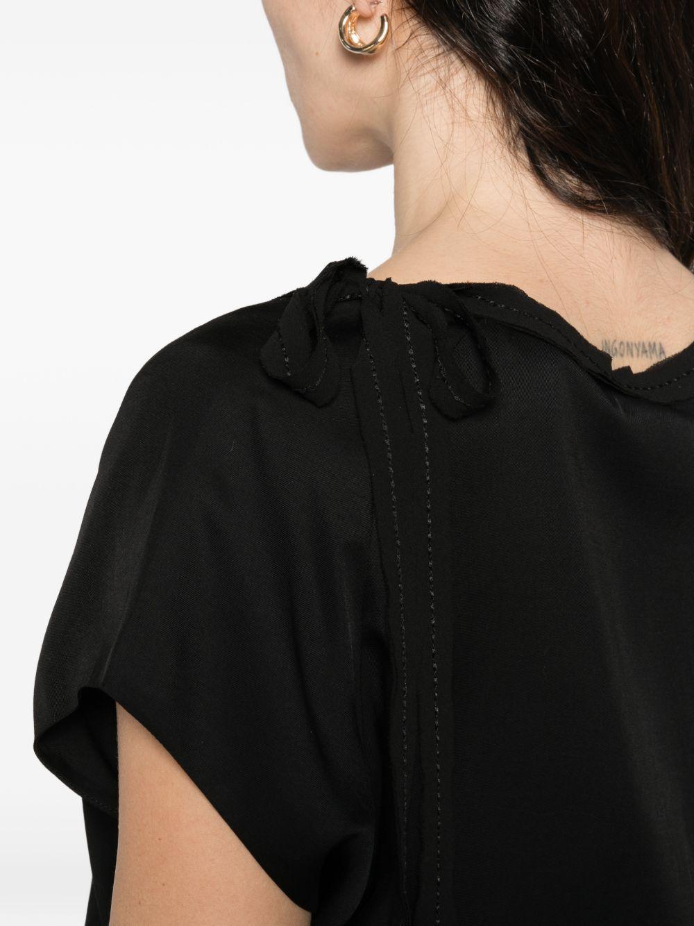 PINKO T-shirt nera con fiocco laterale sul collo 