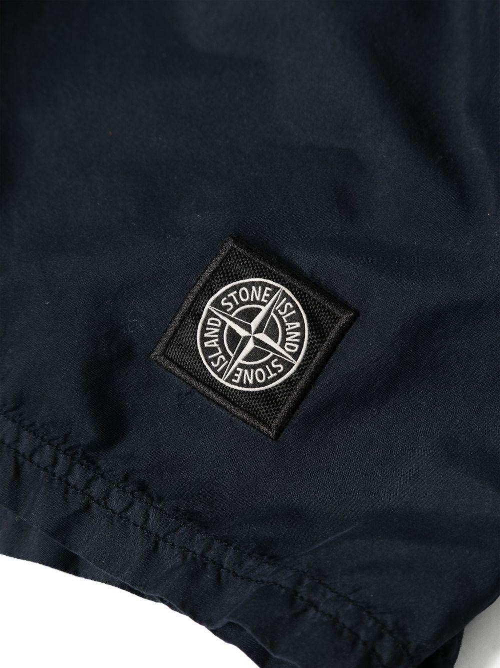STONE ISLAND Costume da mare a pantaloncino blu con logo 