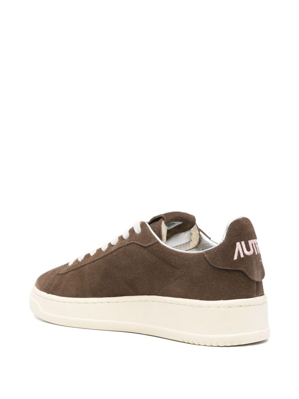AUTRY Sneakers Dallas Low con ricamo fiori 