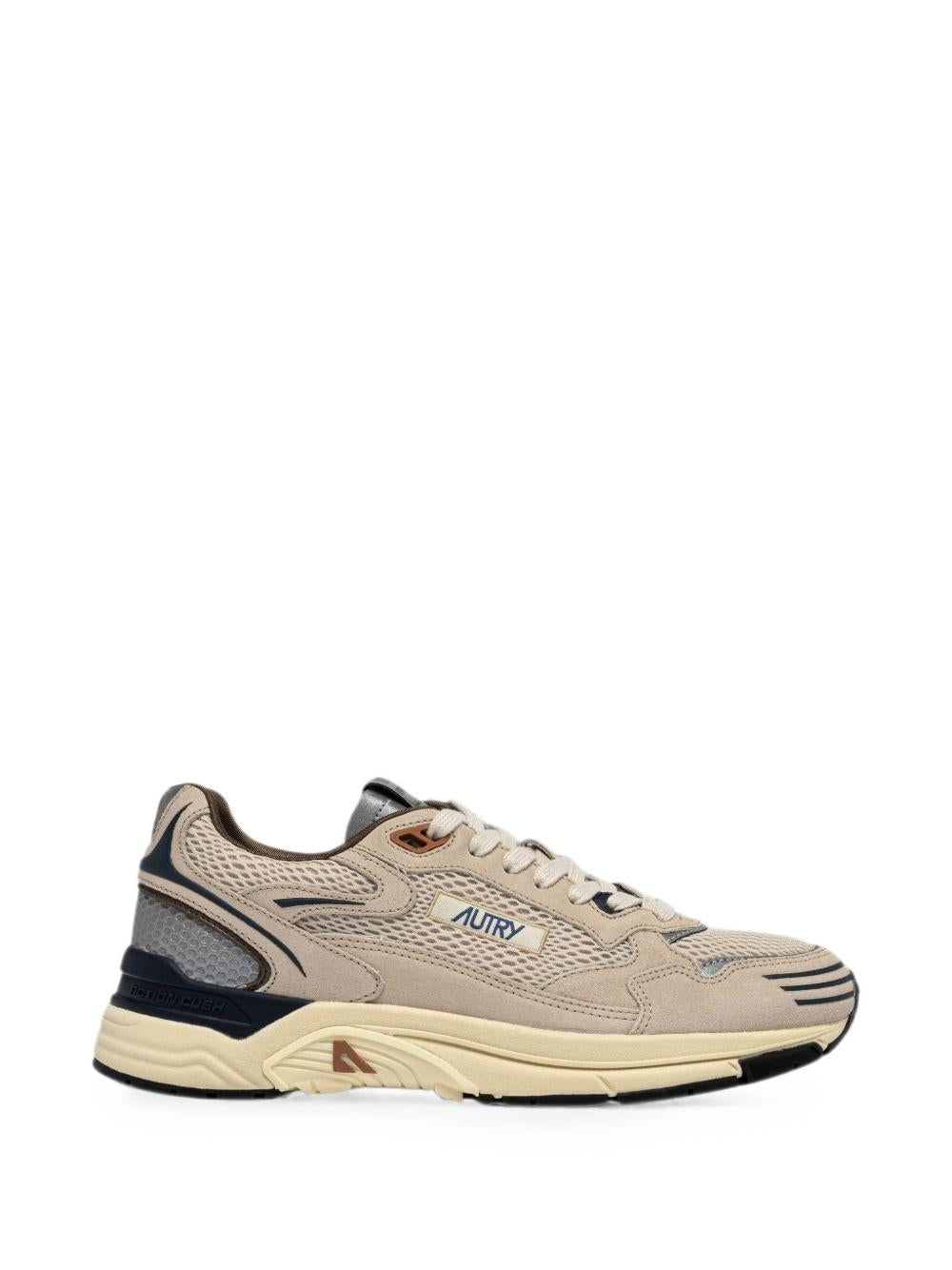 AUTRY Sneakers Hyperway in suede sabbia e blu 