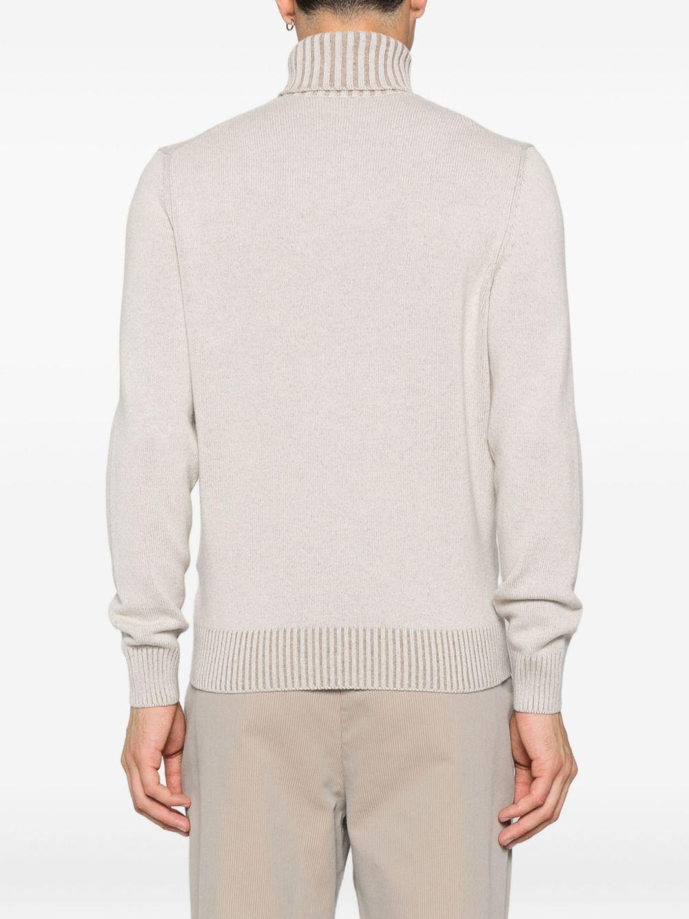 VENGERA Maglia a collo alto 