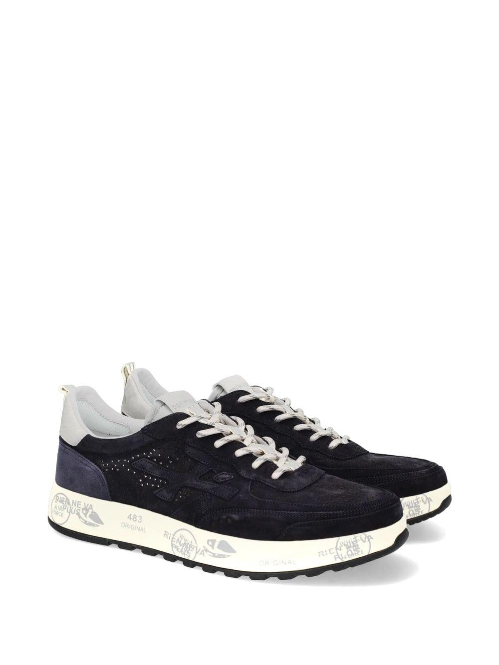 PREMIATA Sneakers Nous in camoscio nero con suola bianca 