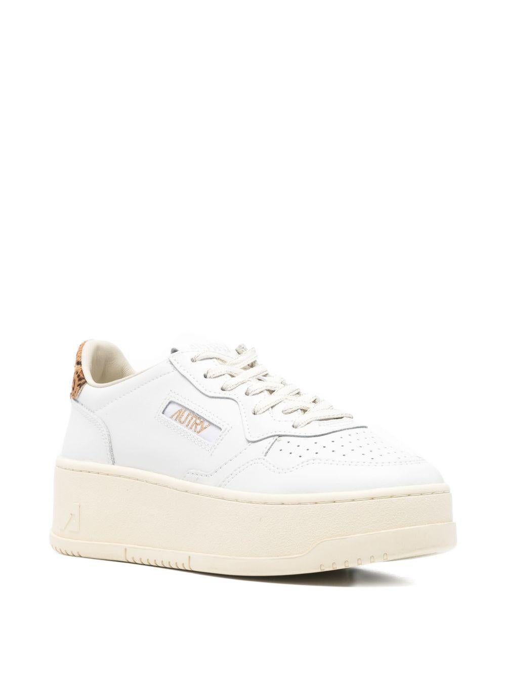 AUTRY Sneakers 'Medalist' Platform 