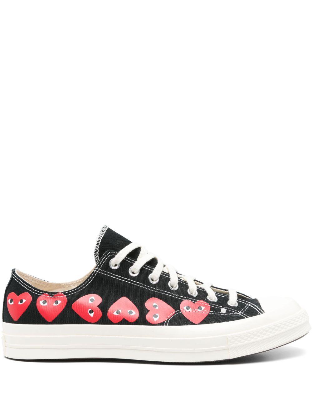 COMME DES GARCONS PLAY Sneakers con cuori 