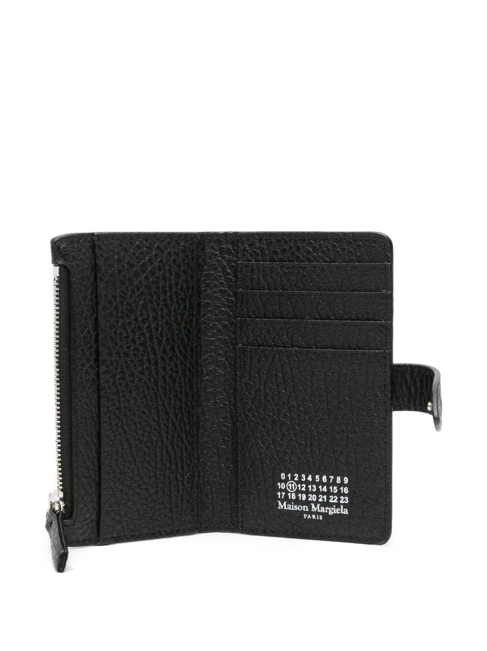 MAISON MARGIELA Portacarte nero in pelle con logo iconico 