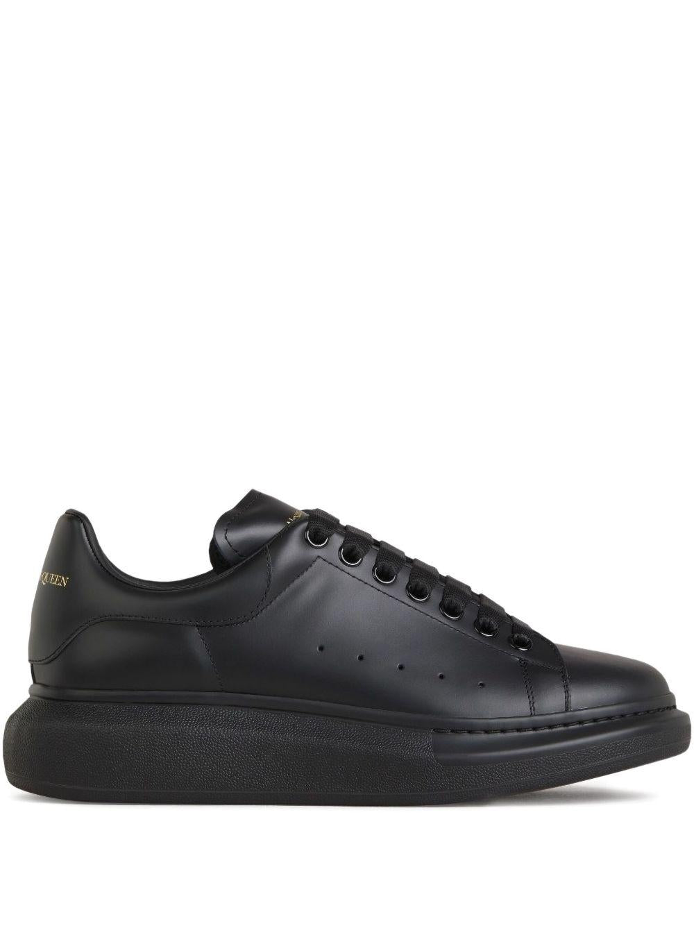 ALEXANDER McQUEEN Sneakers 'Oversize' in pelle nera 