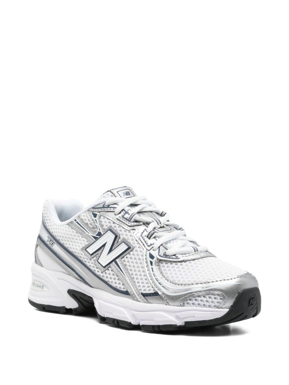 NEW BALANCE Sneakers '740' 