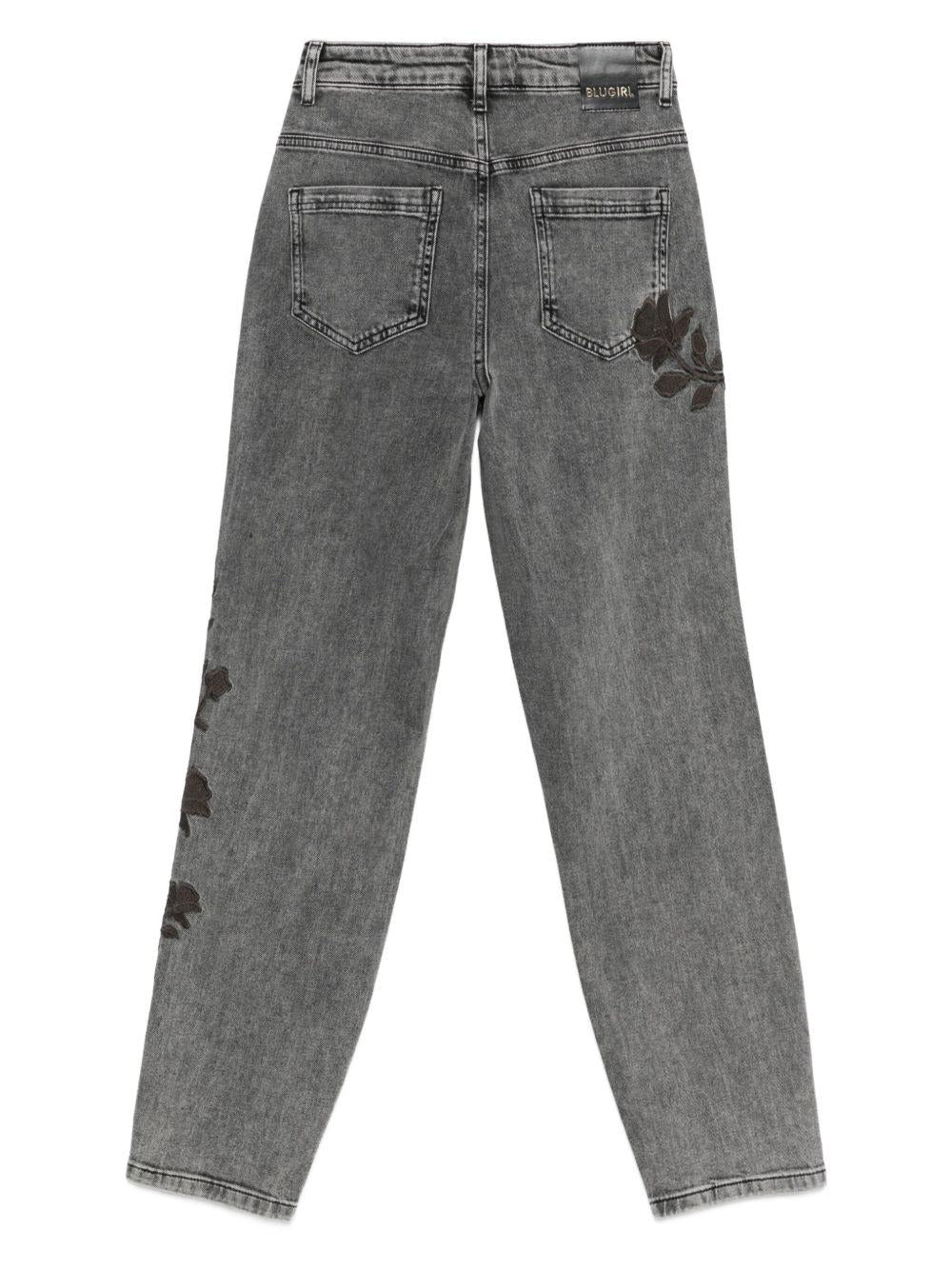 BLUGIRL Jeans grigi con ricami floreali 