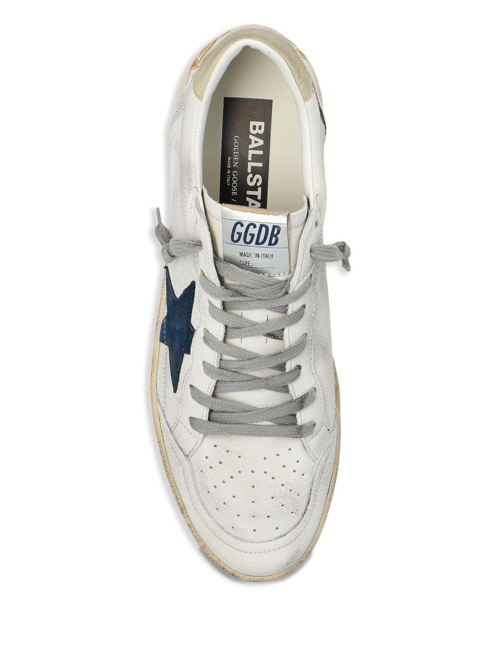 GOLDEN GOOSE Sneakers 'Ball Star' in pelle bianca con stella laterale in suede blu 