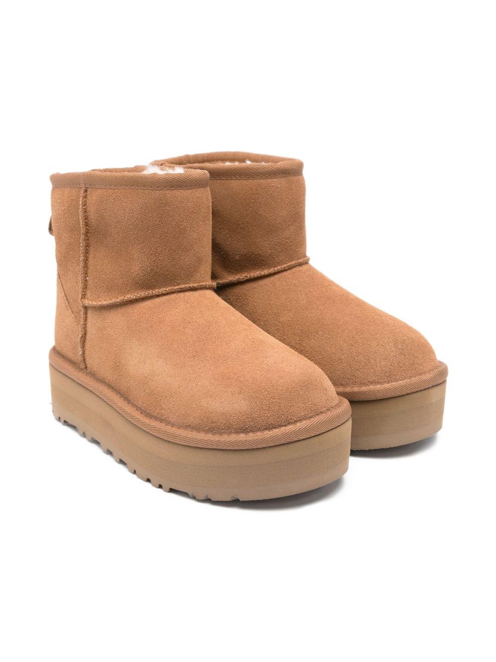 UGG Stivaletti 'Classic Mini' 