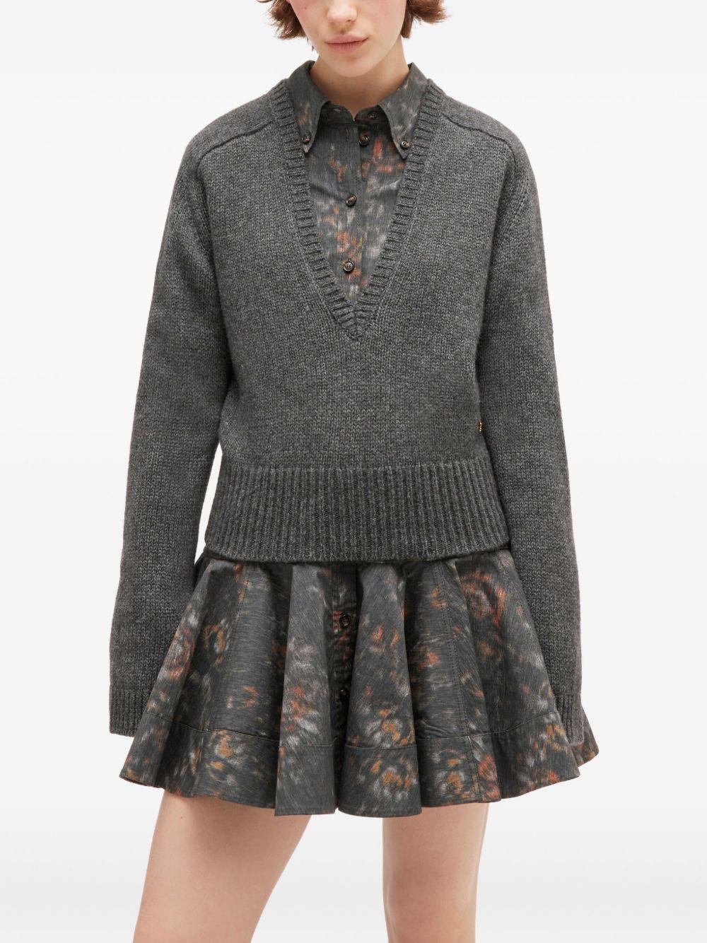 GANNI Maglia con scollo a V in lana grigia 