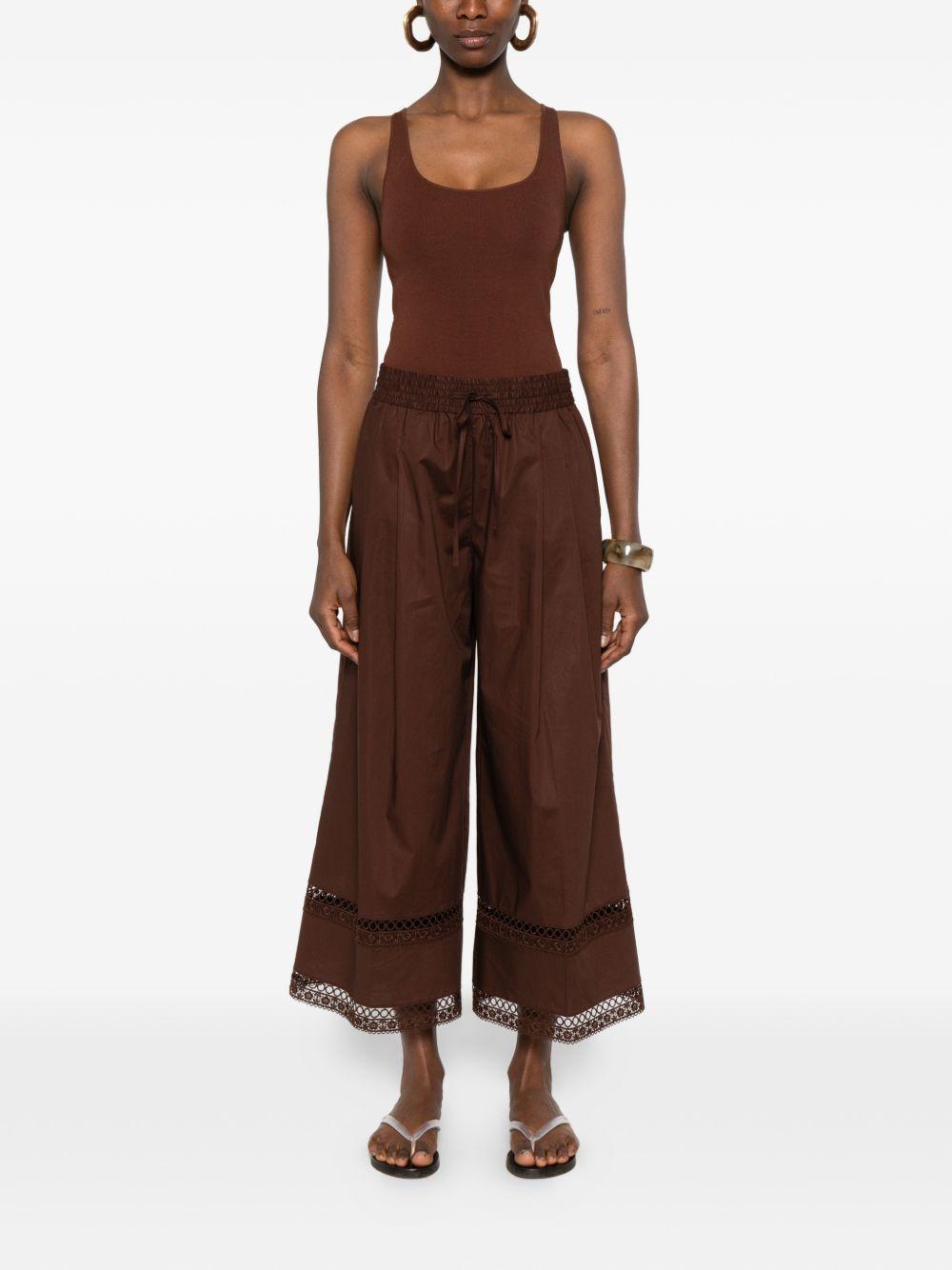 TWINSET Pantaloni in cotone elasticizzato marrone con dettaglio sul fondo 