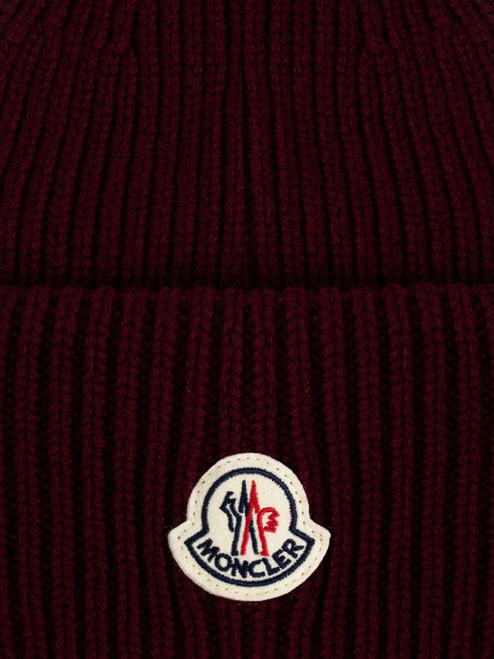 MONCLER Cappello con logo in lana e cashmere bordeaux 
