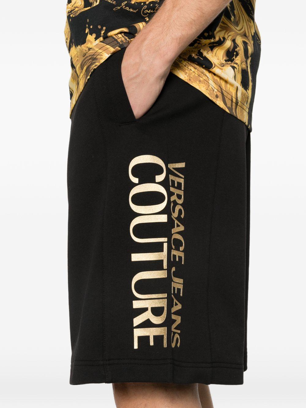 VERSACE JEANS COUTURE Short in cotone nero con logo oro 
