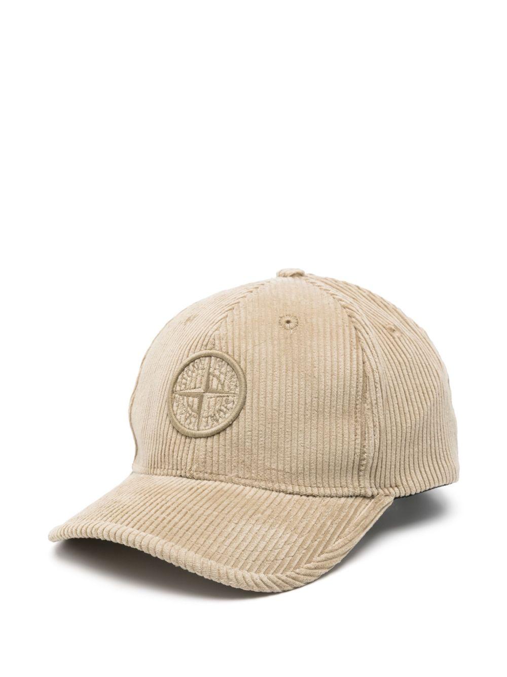 STONE ISLAND Cappellino beige con logo ricamato 