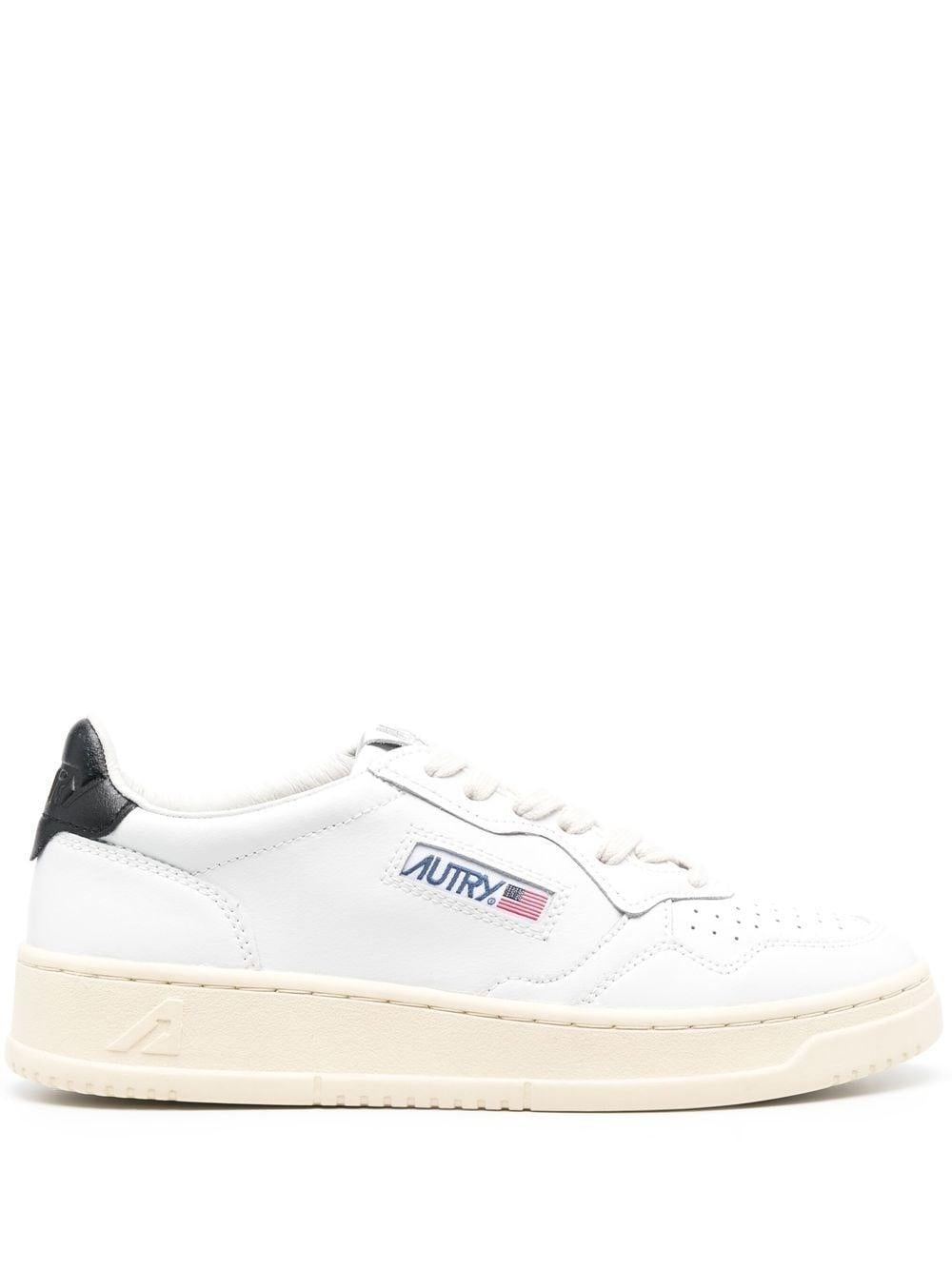AUTRY Sneakers 'Medalist Low' in pelle bianca 