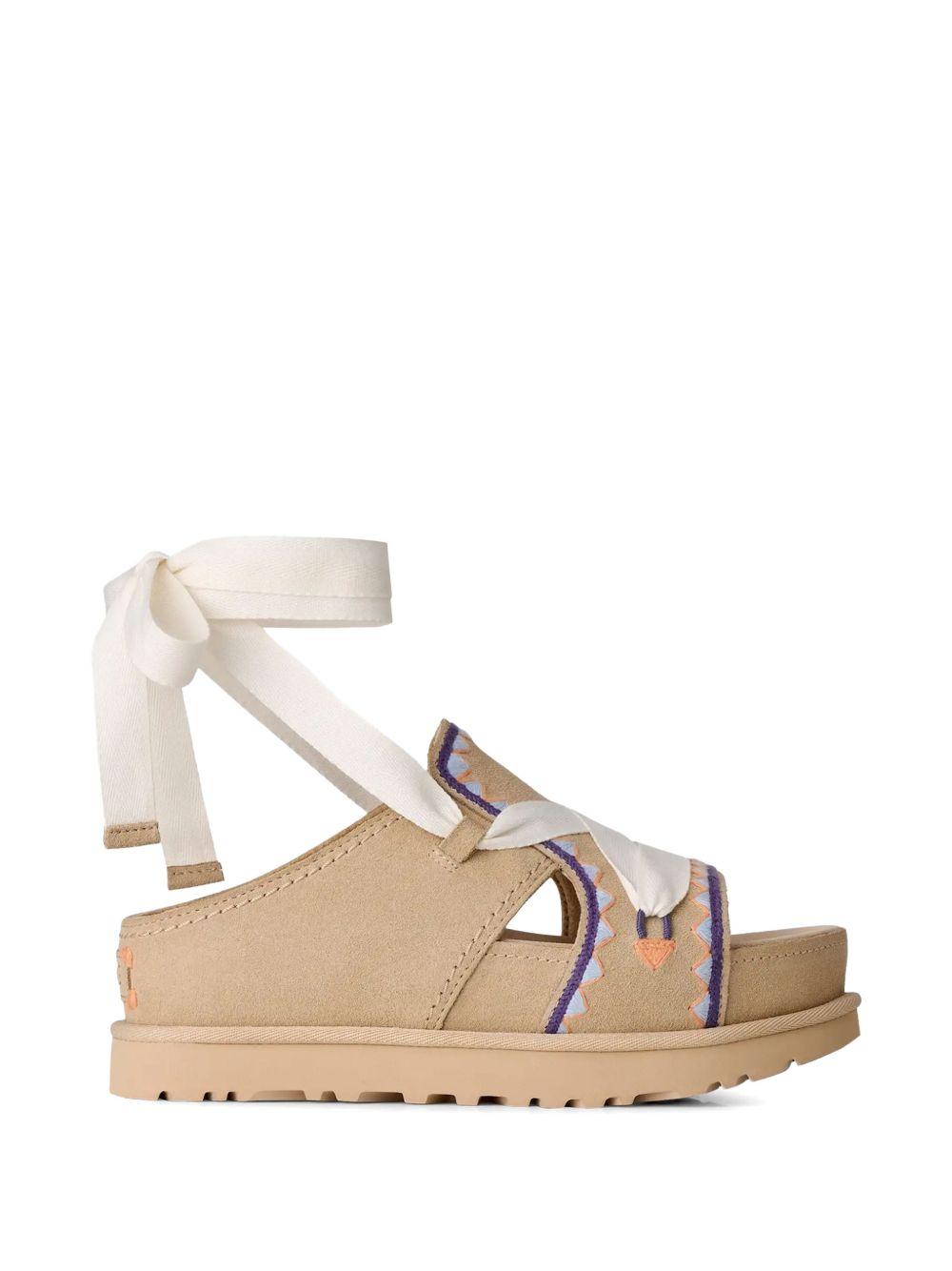 UGG Sandali goldenstar hi artistitch beige con laccio intorno alla caviglia 