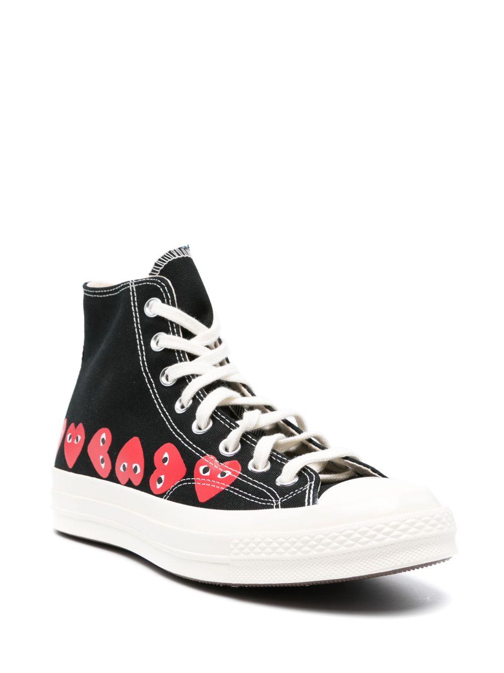 COMME DES GARCONS PLAY Sneakers con cuori 