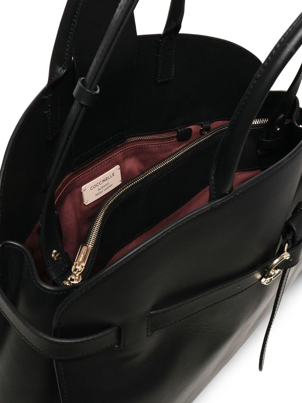 COCCINELLE Borsa a tracolla 'Sabine' in pelle nera 