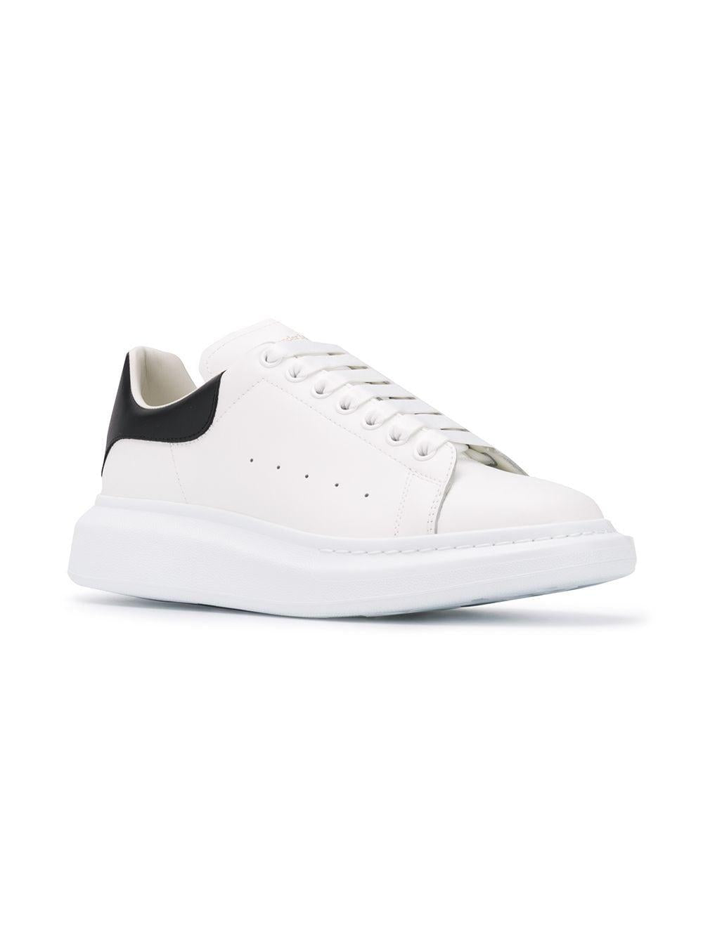 ALEXANDER McQUEEN Sneakers 'Oversize' in pelle bianca 